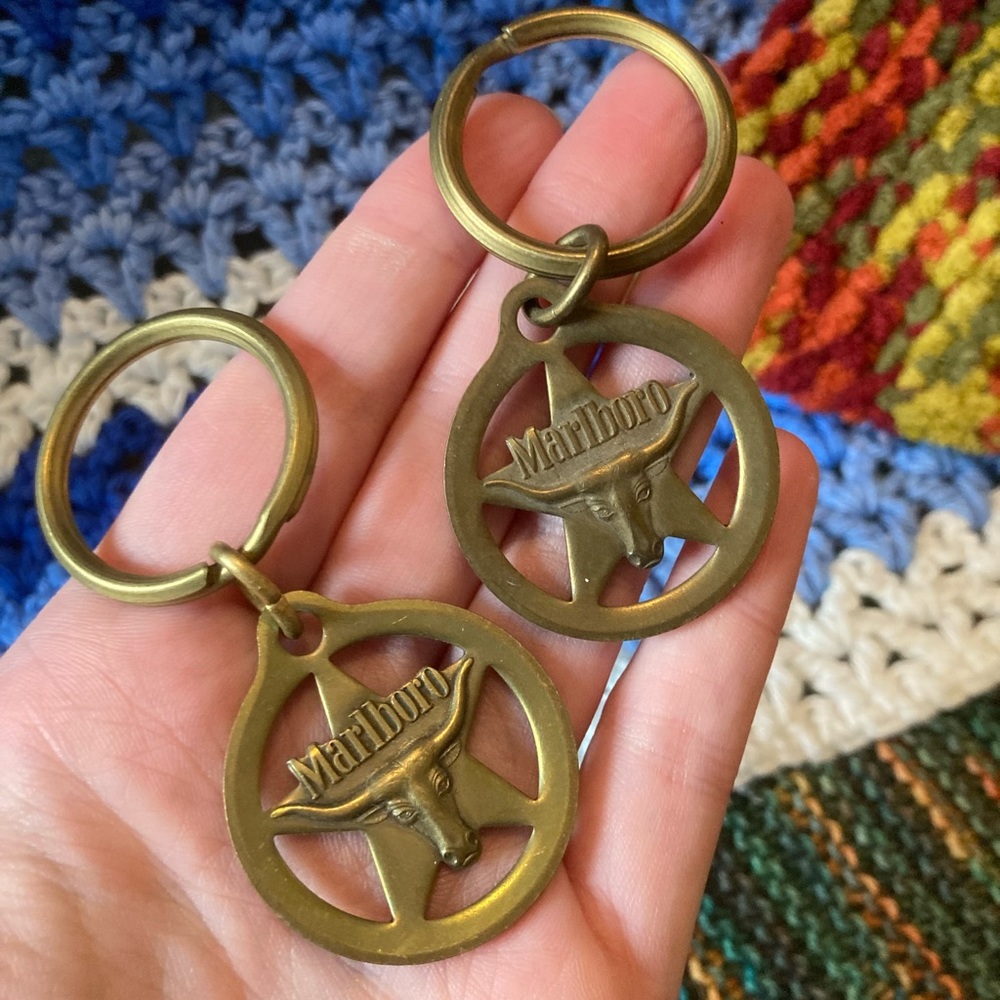 Vintage Malboro Longhorn Metal Keychains